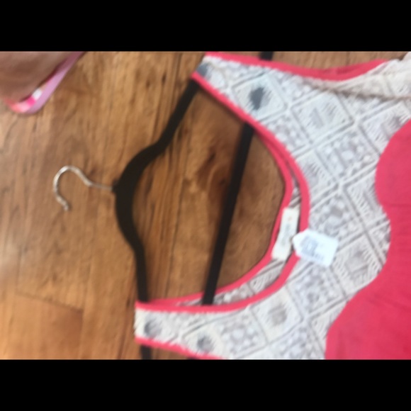 UmGee Coral Shoulder Cut--Out Shirt - Picture 5 of 6